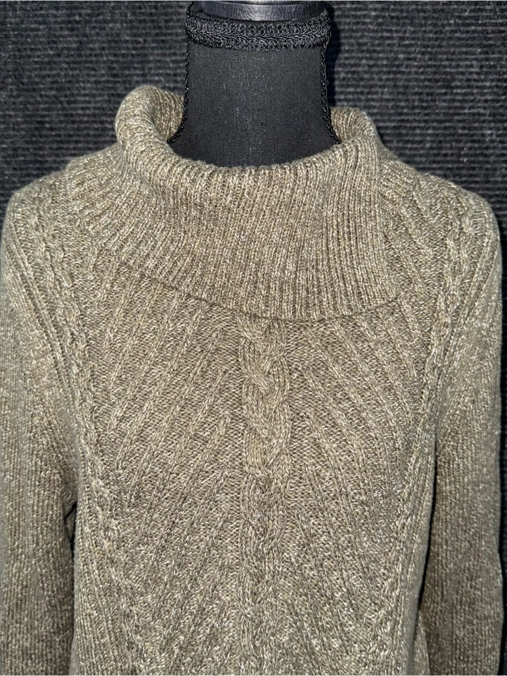 TALBOTS Women's Medium Green Cable Cotton Split Cowl Neck Sweater Long Sleeves